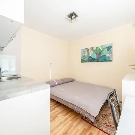 公寓 Sunny And Quiet 塔林